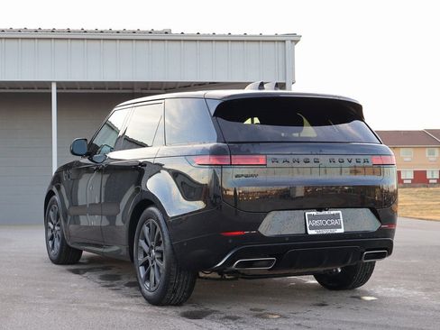 Used 2024 Land Rover Range Rover Sport Dynamic SE image 7