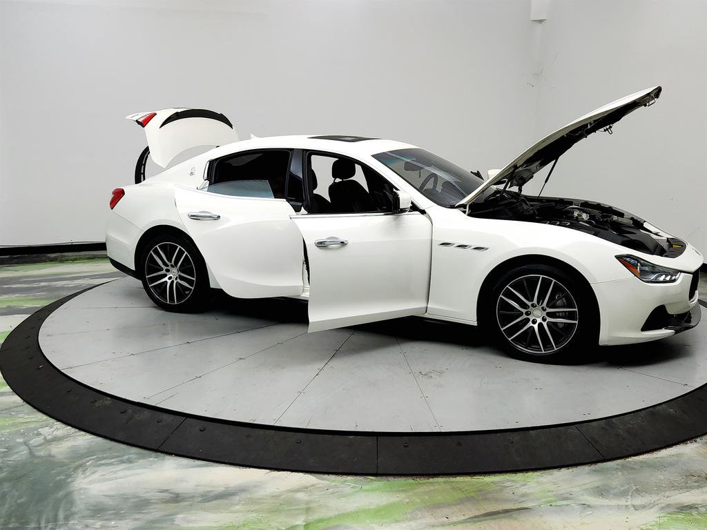 Used 2016 Maserati Ghibli RWD image 10