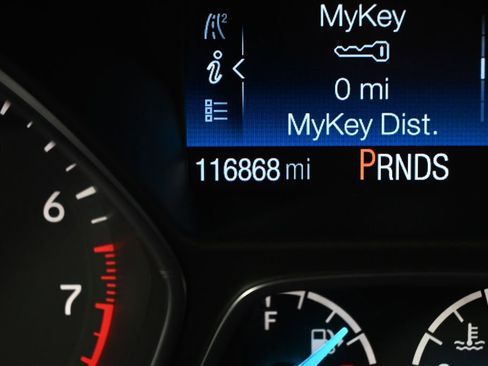 Used 2018 Ford Escape SEL image 25