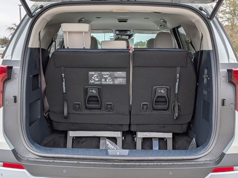 New 2026 Kia Carnival EX image 13