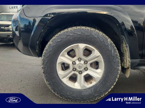 Used 2016 Toyota 4Runner SR5 image 24