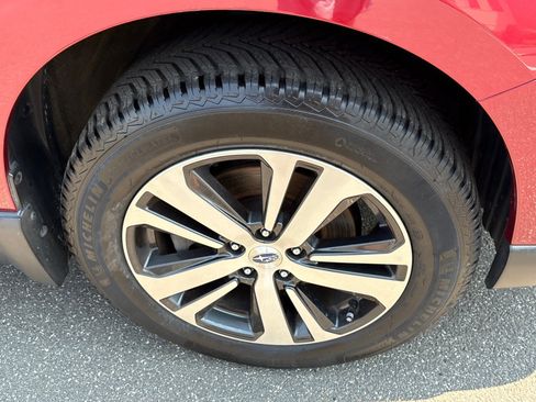 Used 2019 Subaru Outback 2.5i Limited AWD/4WD image 7