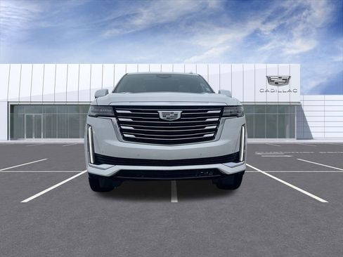 Used 2021 Cadillac Escalade ESV Premium Luxury Platinum image 3