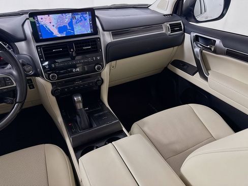 Used 2023 Lexus GX 460 Premium w/ Premium Package image 24