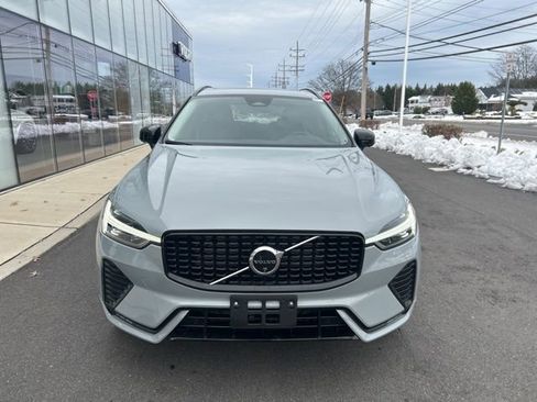 Certified 2025 Volvo XC60 B5 Plus AWD/4WD image 7