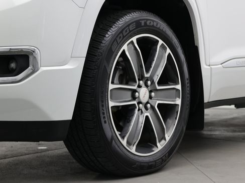 Used 2019 GMC Acadia Denali AWD/4WD image 10