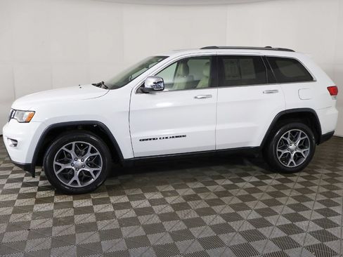 Used 2019 Jeep Grand Cherokee Limited AWD/4WD image 17