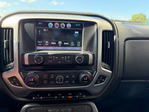 Used 2017 GMC Sierra 1500 SLT w/ SLT Premium Package AWD/4WD image 17