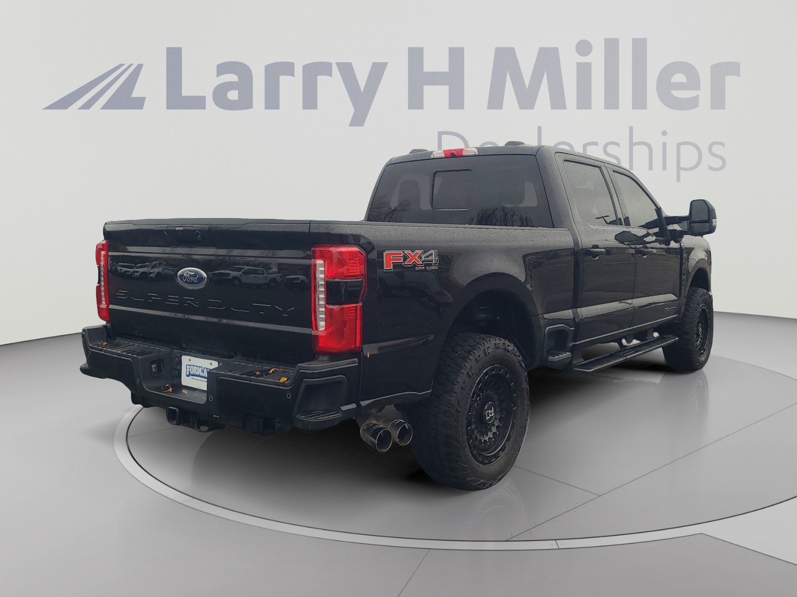 Used 2024 Ford F250 Lariat w/ Lariat Ultimate Package AWD/4WD image 5