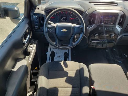 Used 2020 Chevrolet Silverado 1500 Custom w/ Custom Max Trailering Package AWD/4WD image 14