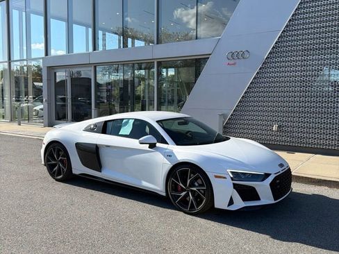 Used 2023 Audi R8 V10 performance RWD image 2