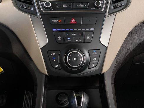 Used 2017 Hyundai Santa Fe Sport image 8