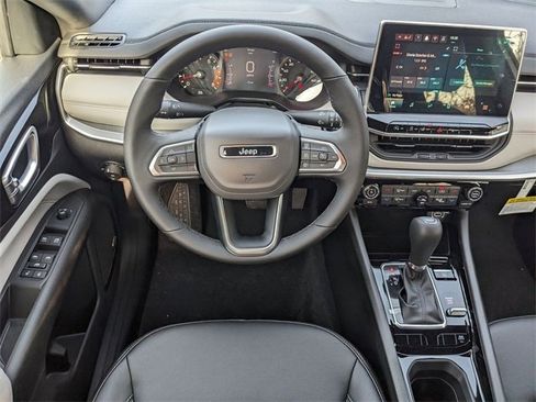 New 2025 Jeep Compass Limited w/ Sun & Sound Group image 12