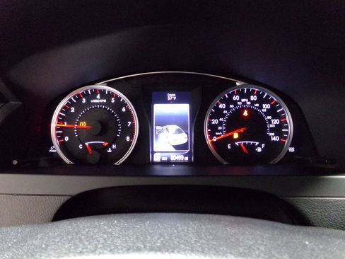 Used 2015 Toyota Camry XSE image 23