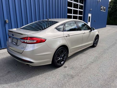 Used 2018 Ford Fusion SE w/ Equipment Group 201A image 31