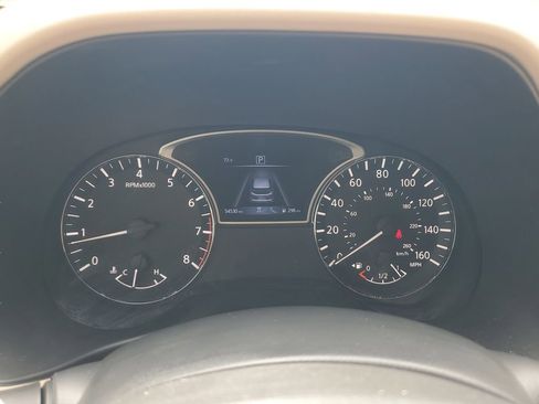 Used 2019 Nissan Pathfinder Platinum FWD image 22