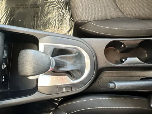 Used 2024 Kia Forte LXS image 21