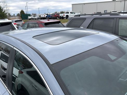 Used 2022 Honda CR-V EX-L image 6