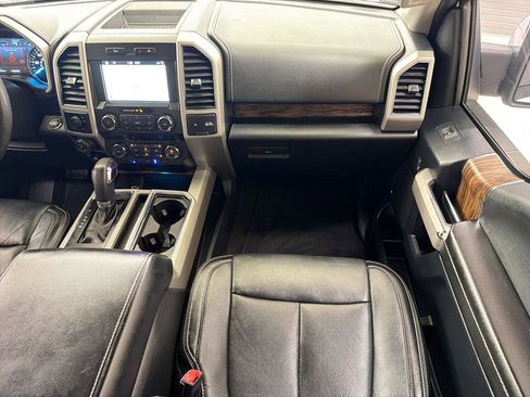 Used 2019 Ford F150 Lariat RWD image 28