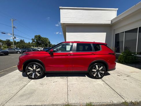 Used 2025 Mitsubishi Outlander SE AWD/4WD image 12