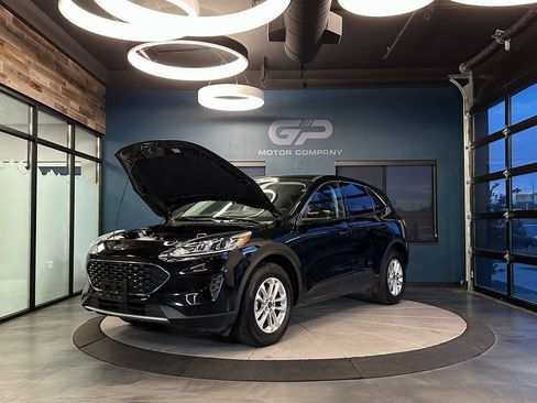 Used 2021 Ford Escape SE w/ Convenience Package image 23