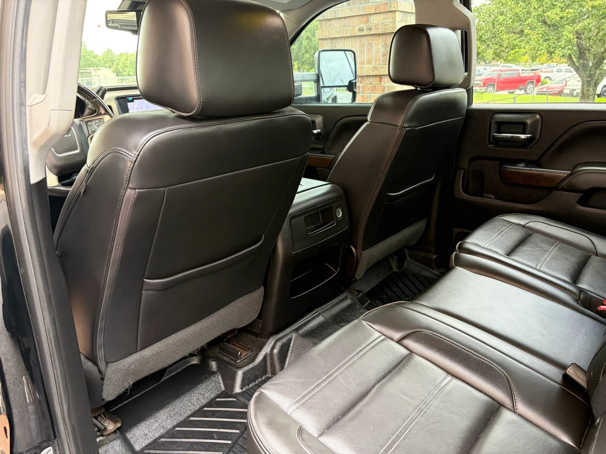 Used 2018 GMC Sierra 3500 Denali w/ Duramax Plus Package AWD/4WD image 16