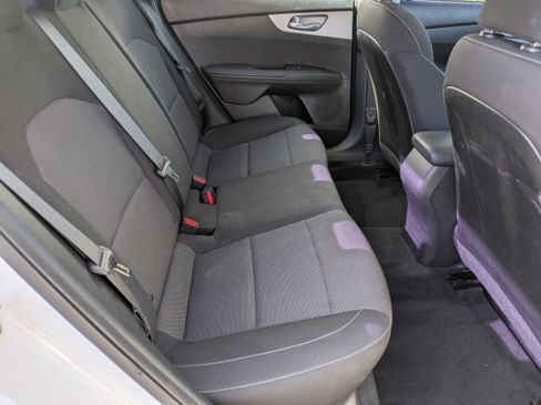 Used 2023 Kia Forte LXS image 13