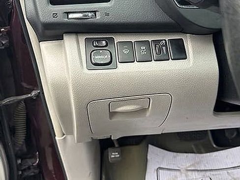 Used 2013 Toyota Highlander Plus image 24