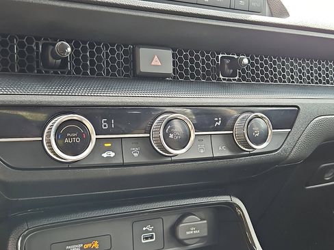 Used 2024 Honda CR-V LX image 19