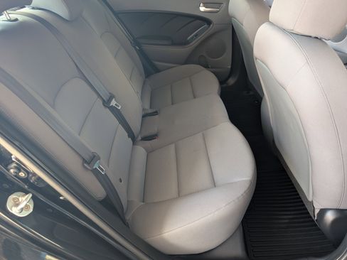 Used 2017 Kia Forte LX image 13