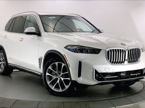 New 2026 BMW X5 xDrive50e w/ Climate Comfort Package image 11
