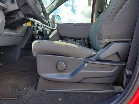 New 2026 Ford F250 XL w/ STX Appearance Package AWD/4WD image 19