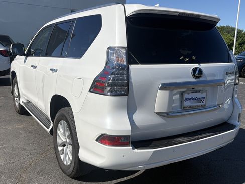 Used 2023 Lexus GX 460 Premium w/ Premium Package AWD/4WD image 8