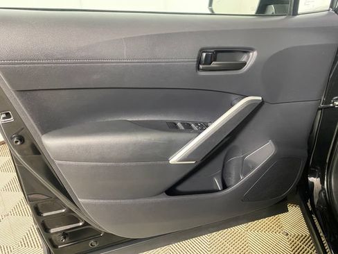 Certified 2024 Toyota Corolla Cross AWD Hybrid w/ Moonroof Package image 18