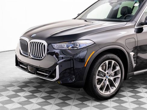 Certified 2026 BMW X5 xDrive50e w/ Executive Package AWD/4WD image 33