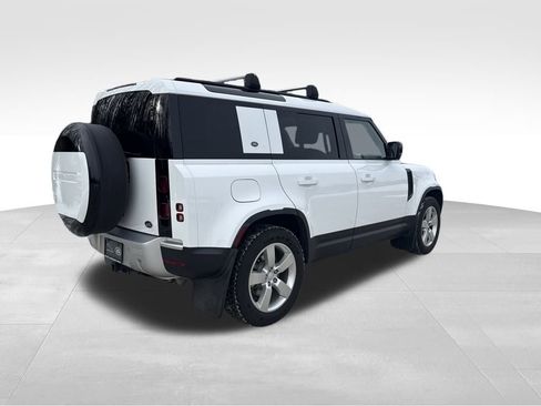 Used 2023 Land Rover Defender 110 SE image 7