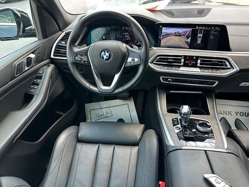 Used 2022 BMW X5 xDrive40i w/ Executive Package AWD/4WD image 21