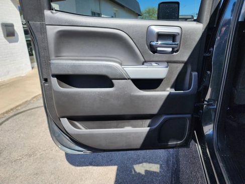Used 2018 Chevrolet Silverado 2500 LTZ w/ LTZ Plus Package AWD/4WD image 16