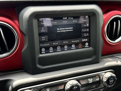 Used 2021 Jeep Gladiator Rubicon w/ Auxiliary Switch Group AWD/4WD image 25