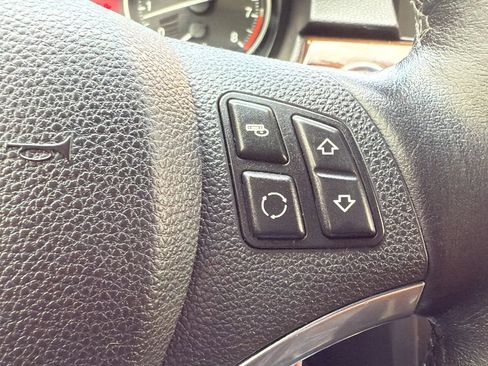 Used 2013 BMW 328i Convertible image 11