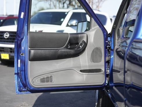 Used 2011 Ford Ranger XLT image 31