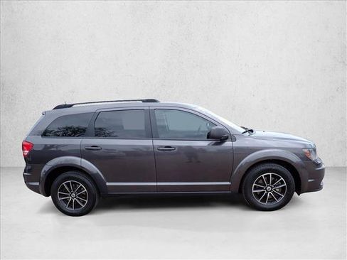 Used 2018 Dodge Journey SE w/ Popular Equipment Group FWD image 5
