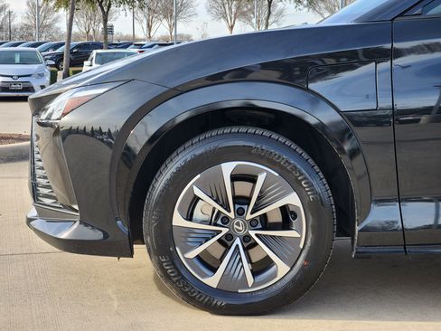 Used 2024 Lexus RZ 300e Premium image 9