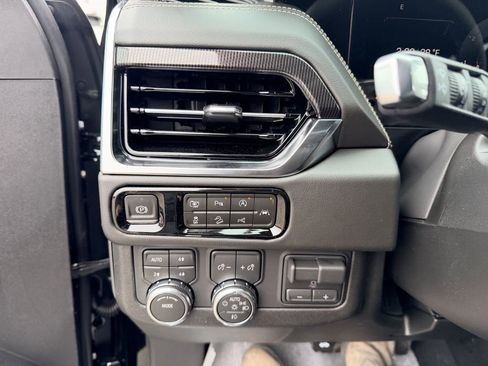 New 2026 GMC Yukon XL Elevation w/ Elevation Premium Package image 23