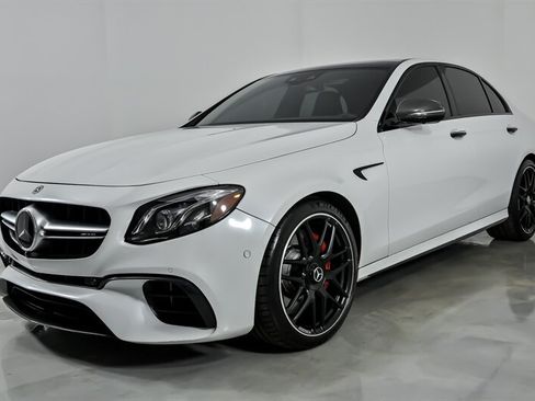 Used 2020 Mercedes-Benz E 63 AMG S image 5