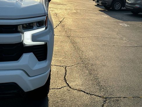 Used 2023 Chevrolet Silverado 1500 RST image 10