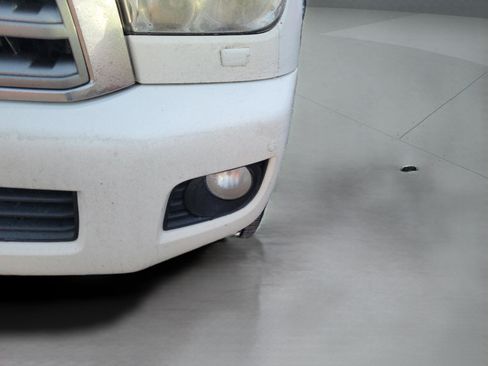 Used 2015 Toyota Sequoia Limited image 31