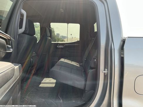 Used 2023 Chevrolet Silverado 1500 LT RWD image 9