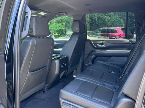 Used 2023 Chevrolet Suburban LT AWD/4WD image 9