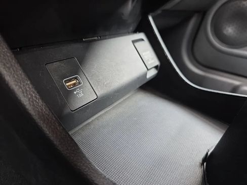 Used 2019 Honda HR-V LX image 28